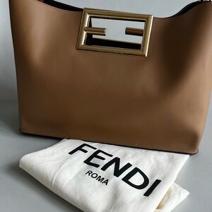 Fendi Beige - Brown Leather Tote Way bag, with shoulder strap.